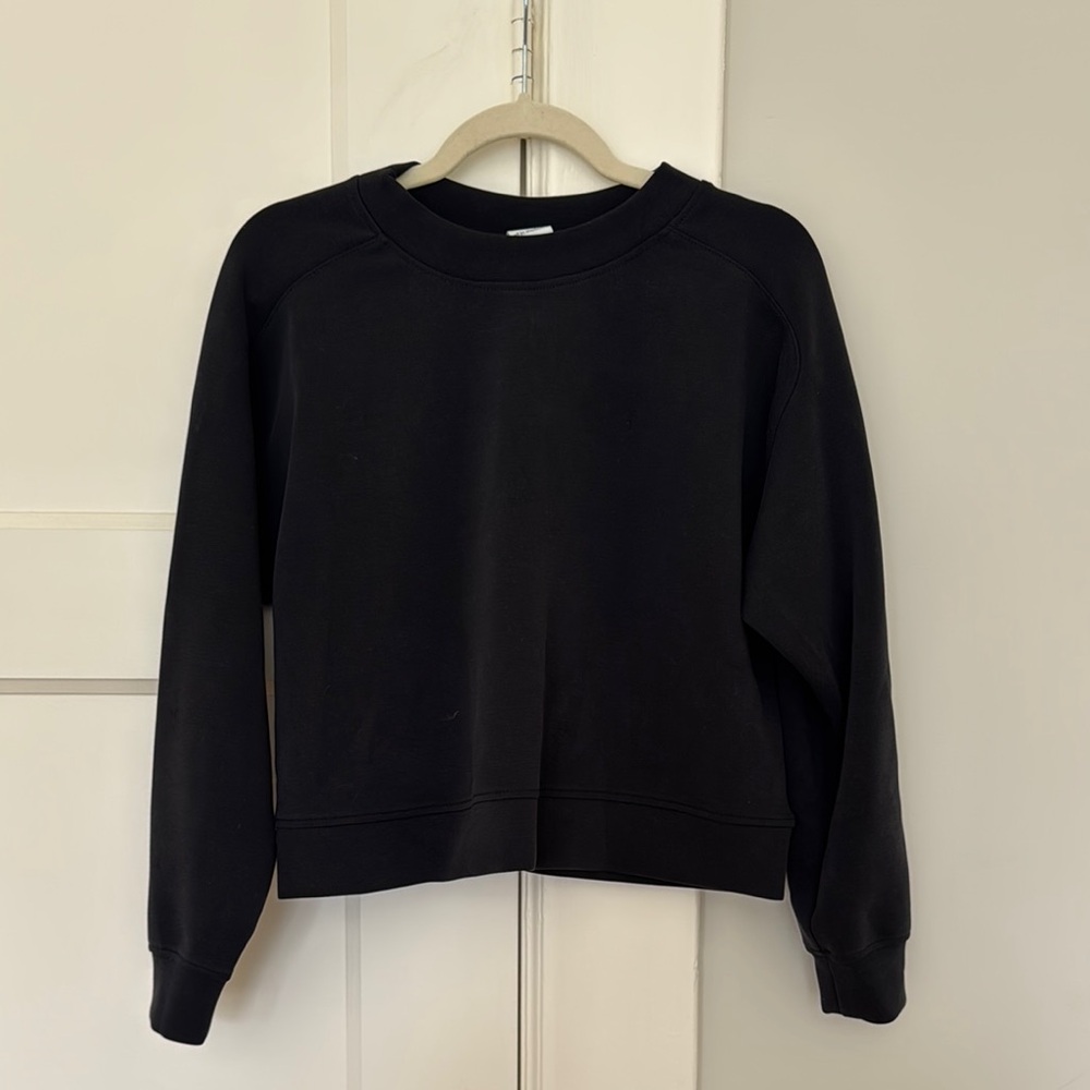 Black Crewneck Sweatshirt